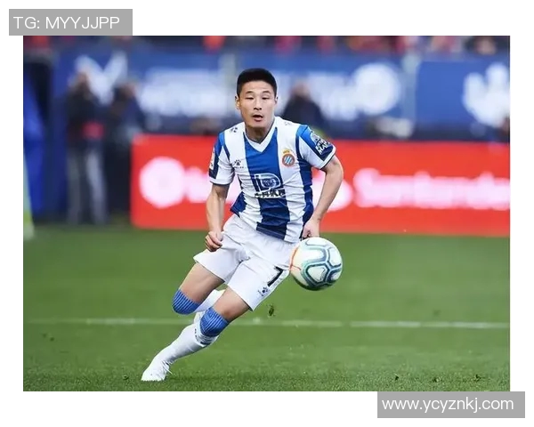 足球明星独特球头发型大揭秘时尚与个性的完美结合