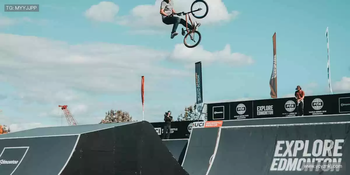 实时弹幕，互动狂欢！💬